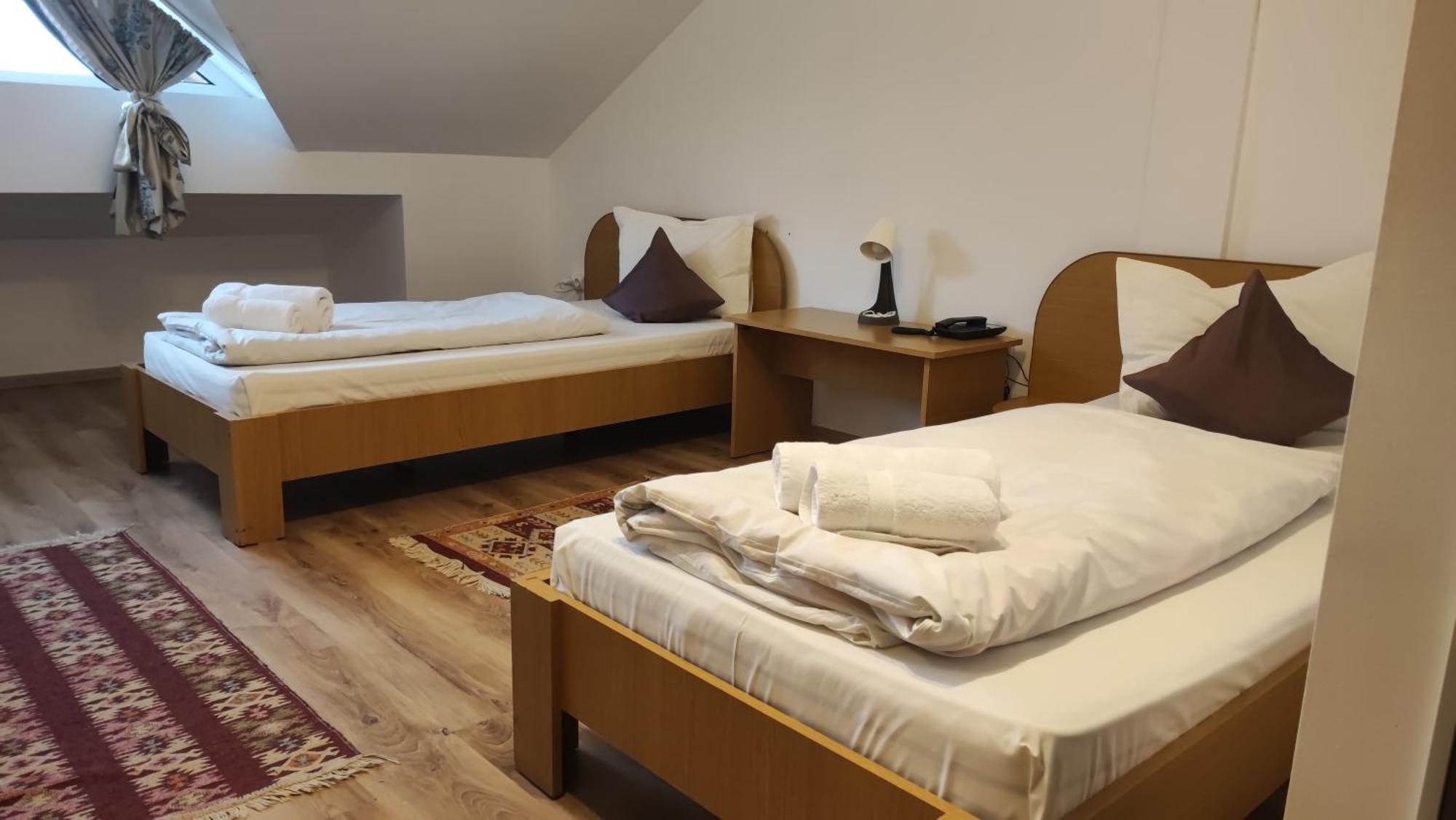 Motel Prislop Haţeg Buitenkant foto